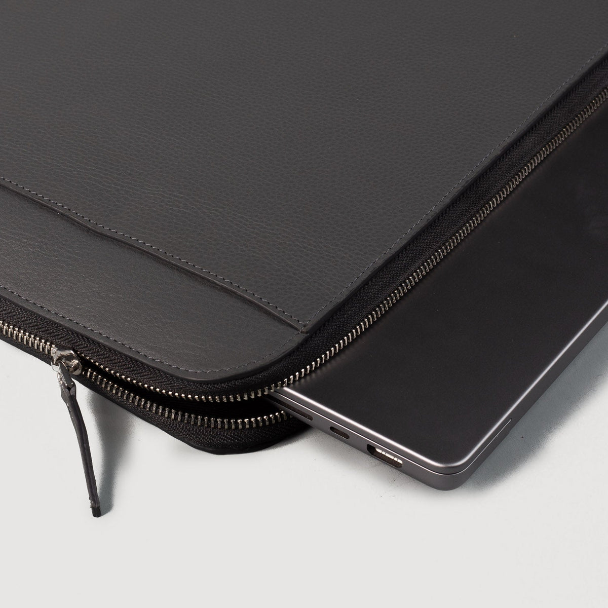 Brex Baxter Grey Leather Laptop Sleeve - grey leather laptop sleeve, view 4