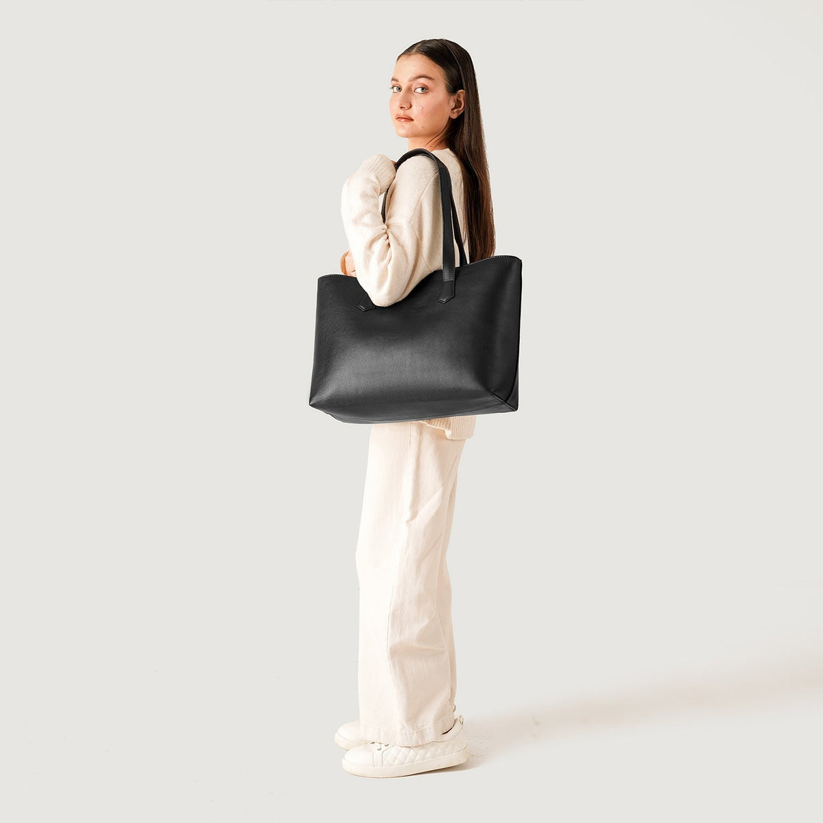 Brex Bianca Black Leather Tote Bag - black leather tote bag, view 2