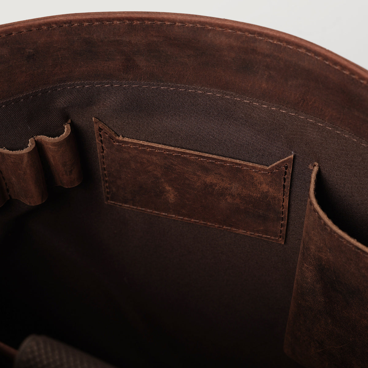 Brex Carismatico Vintage Distressed Brown Leather Messenger Bag - brown vintage distressed leather messenger bag, view 6