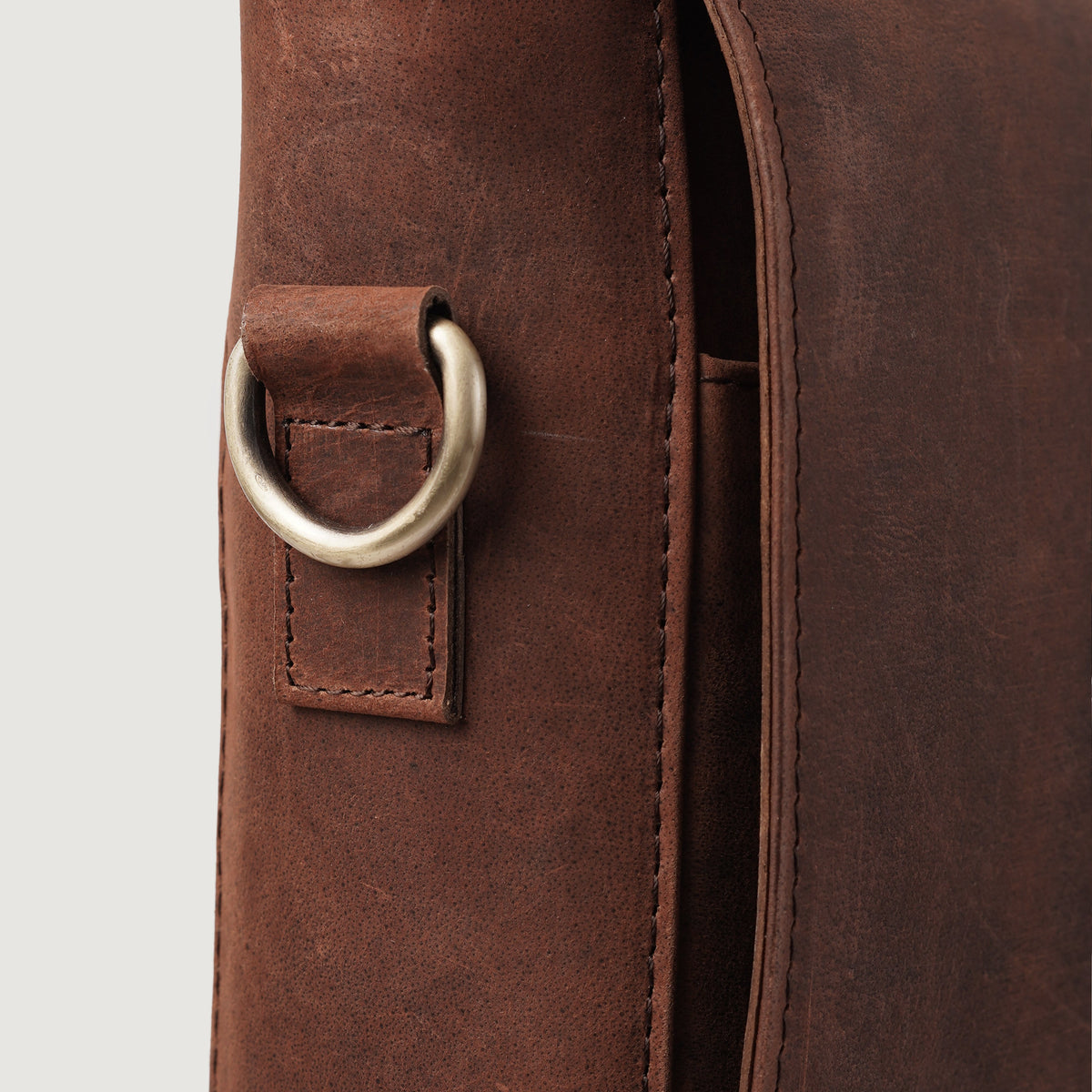Brex Carismatico Vintage Distressed Brown Leather Messenger Bag - brown vintage distressed leather messenger bag, view 7
