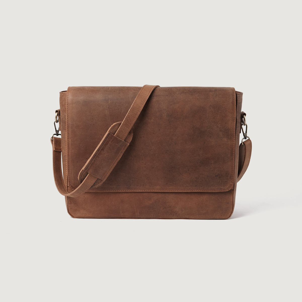 Brex Carismatico Vintage Tan Brown Leather Messenger Bag - brown & tan vintage leather messenger bag, view 1