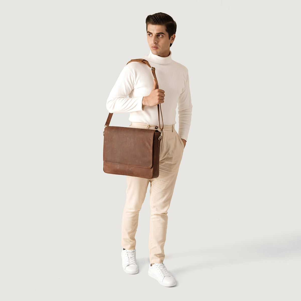 Brex Carismatico Vintage Tan Brown Leather Messenger Bag - brown & tan vintage leather messenger bag, view 7