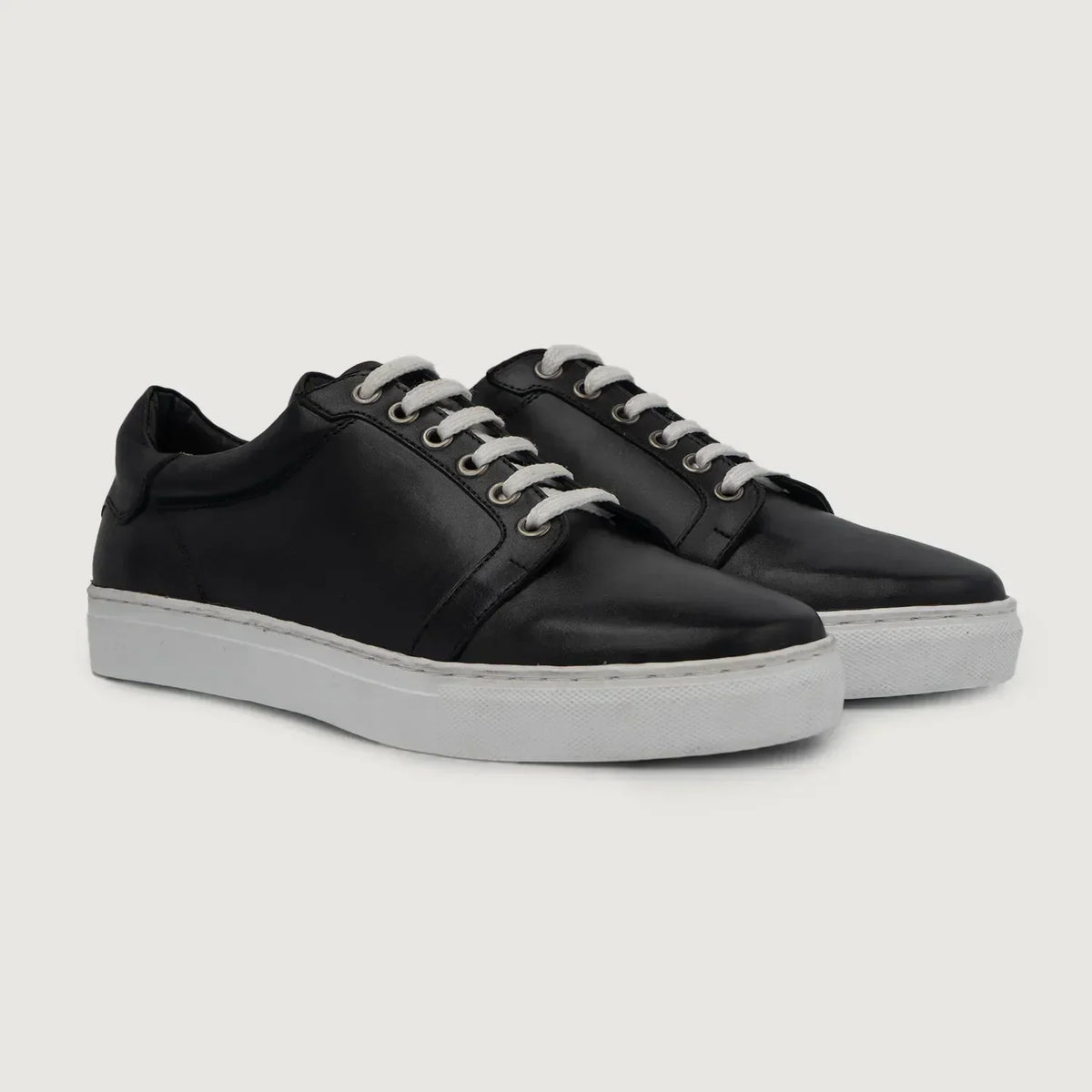 Carter Runn Black Leather Sneakers - men's sneakers in black genuine leather, view 1