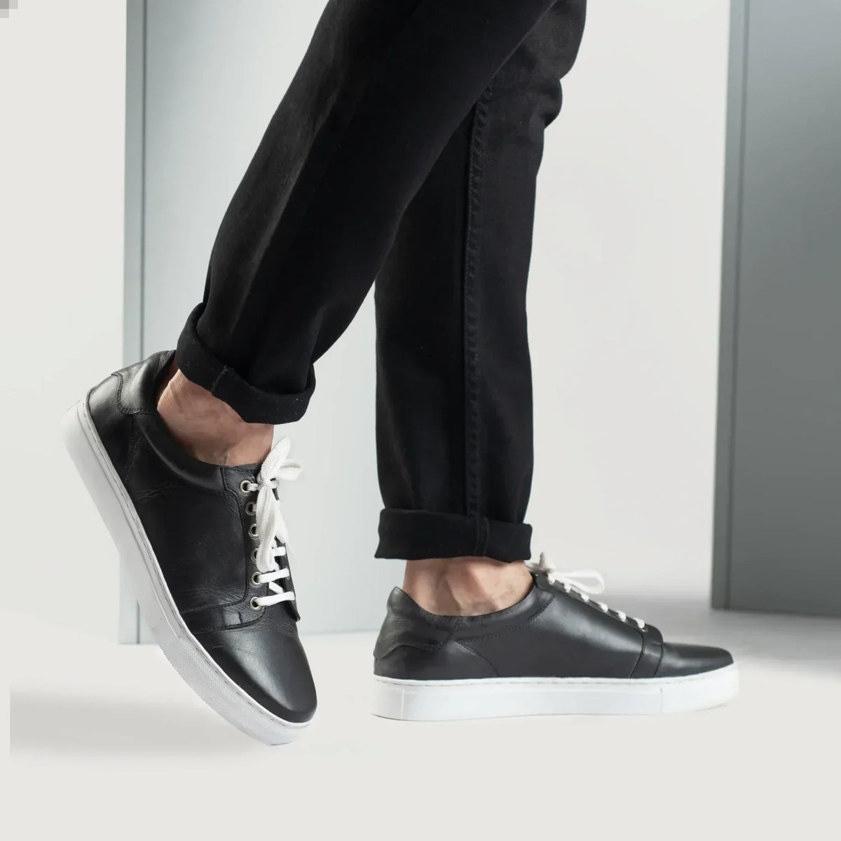 Carter Runn Black Leather Sneakers - men's sneakers in black genuine leather, view 10