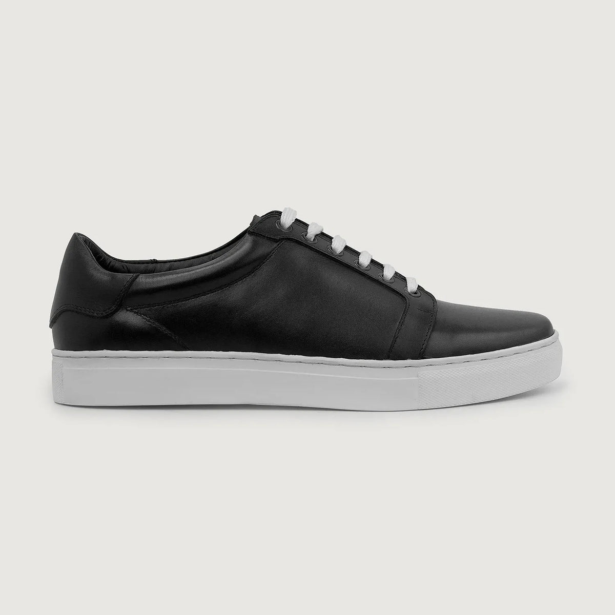 Carter Runn Black Leather Sneakers - men's sneakers in black genuine leather, view 2