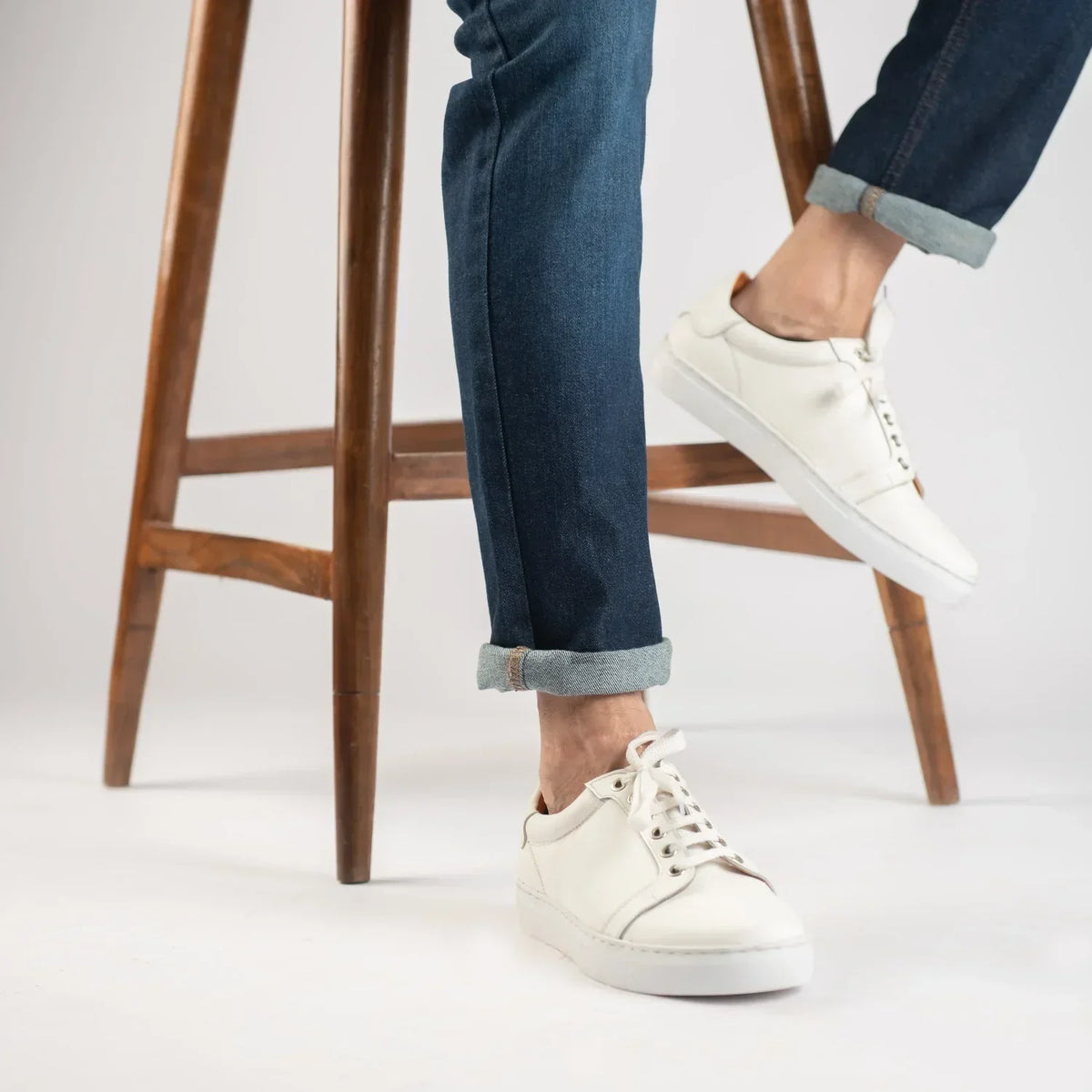 Carter Runn White Leather Sneakers - men's sneakers in white genuine leather, view 9