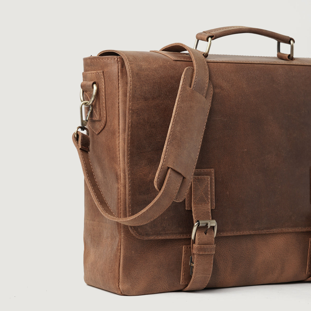 Brex Cristoph Vintage Tan Leather Messenger Bag - tan vintage leather messenger bag, view 5