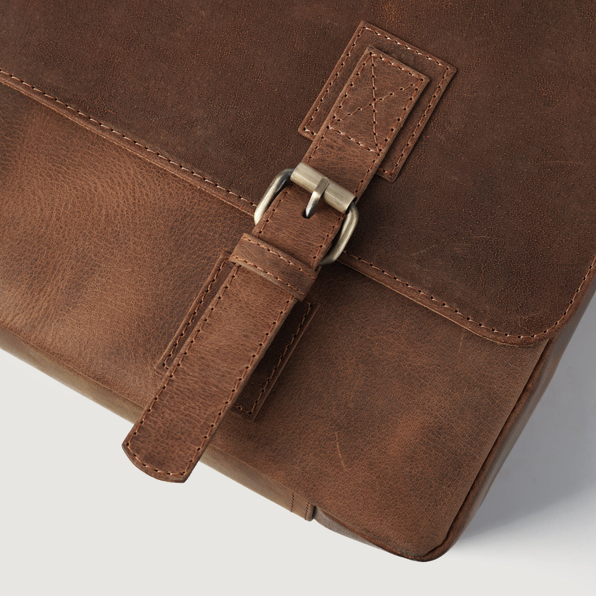 Brex Cristoph Vintage Tan Leather Messenger Bag - tan vintage leather messenger bag, view 7