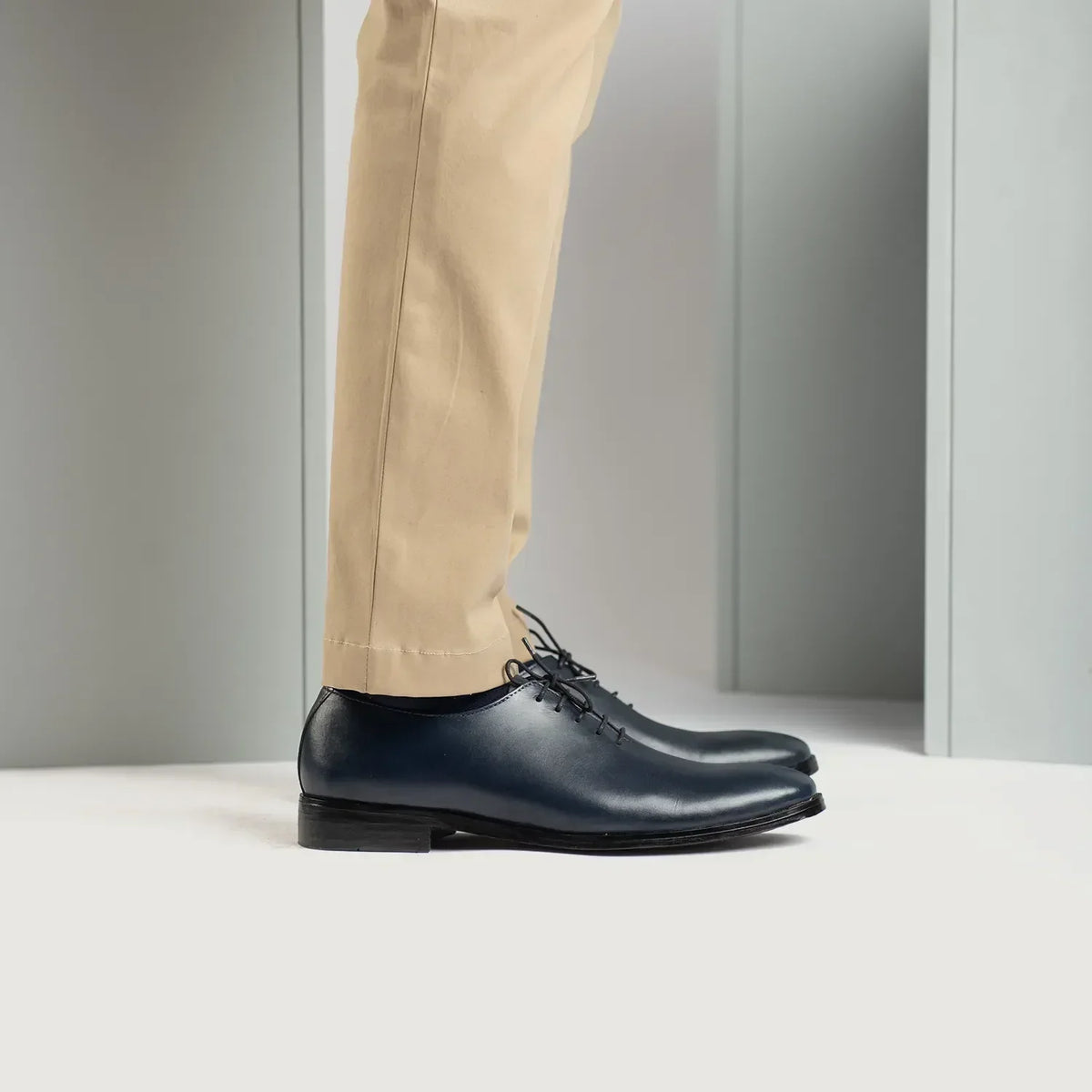 Director Wholecut Midnight Blue Leather Shoes - men's shoes in midnight blue genuine leather, view 8