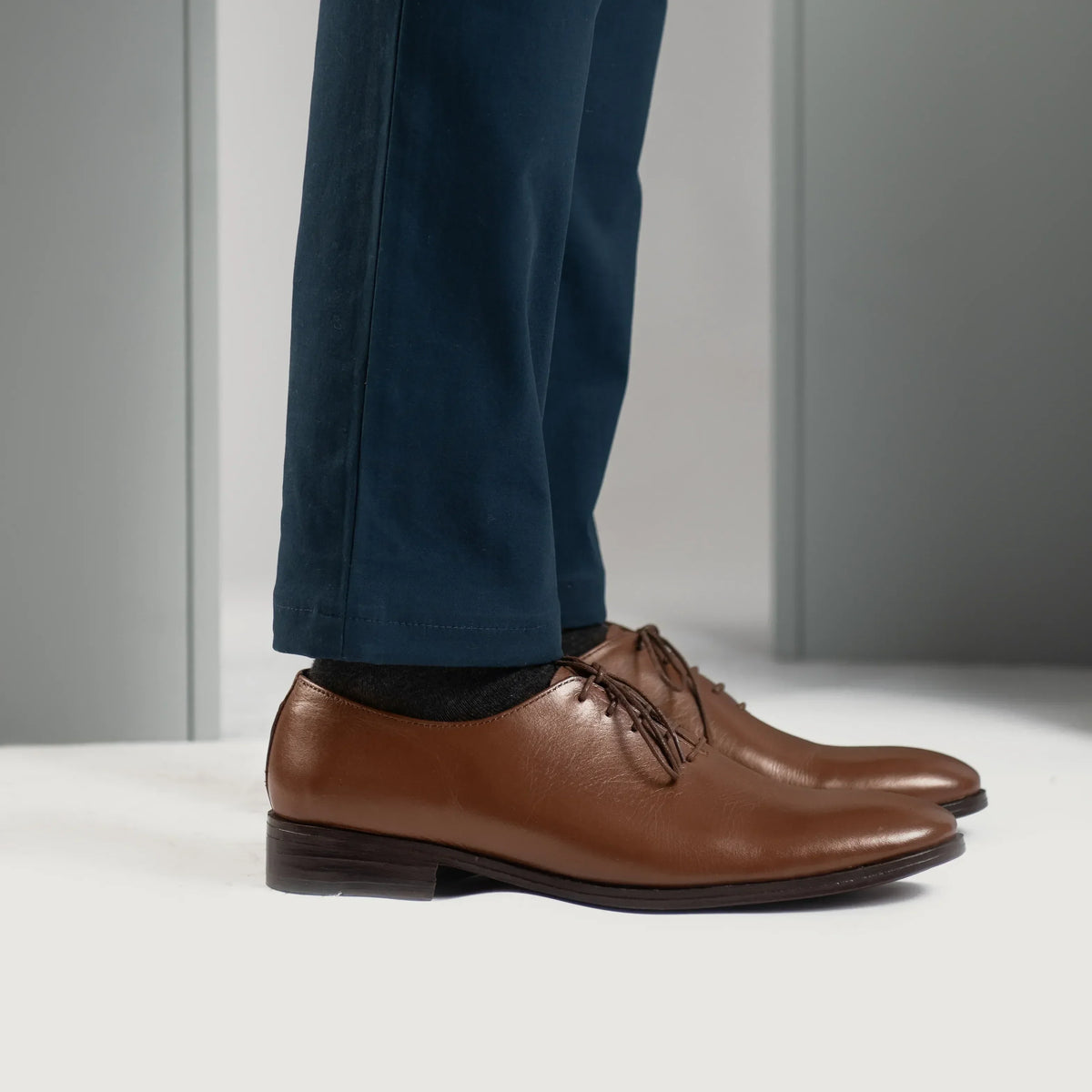 Director Wholecut Tan Leather Shoes - men's shoes in tan genuine leather, view 7