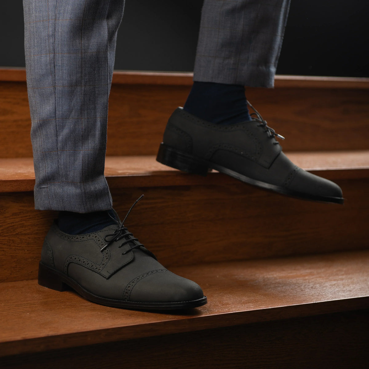 Dirk Brogues Derby Black Nubuck Leather Shoes - men's shoes in black nubuck leather, view 9
