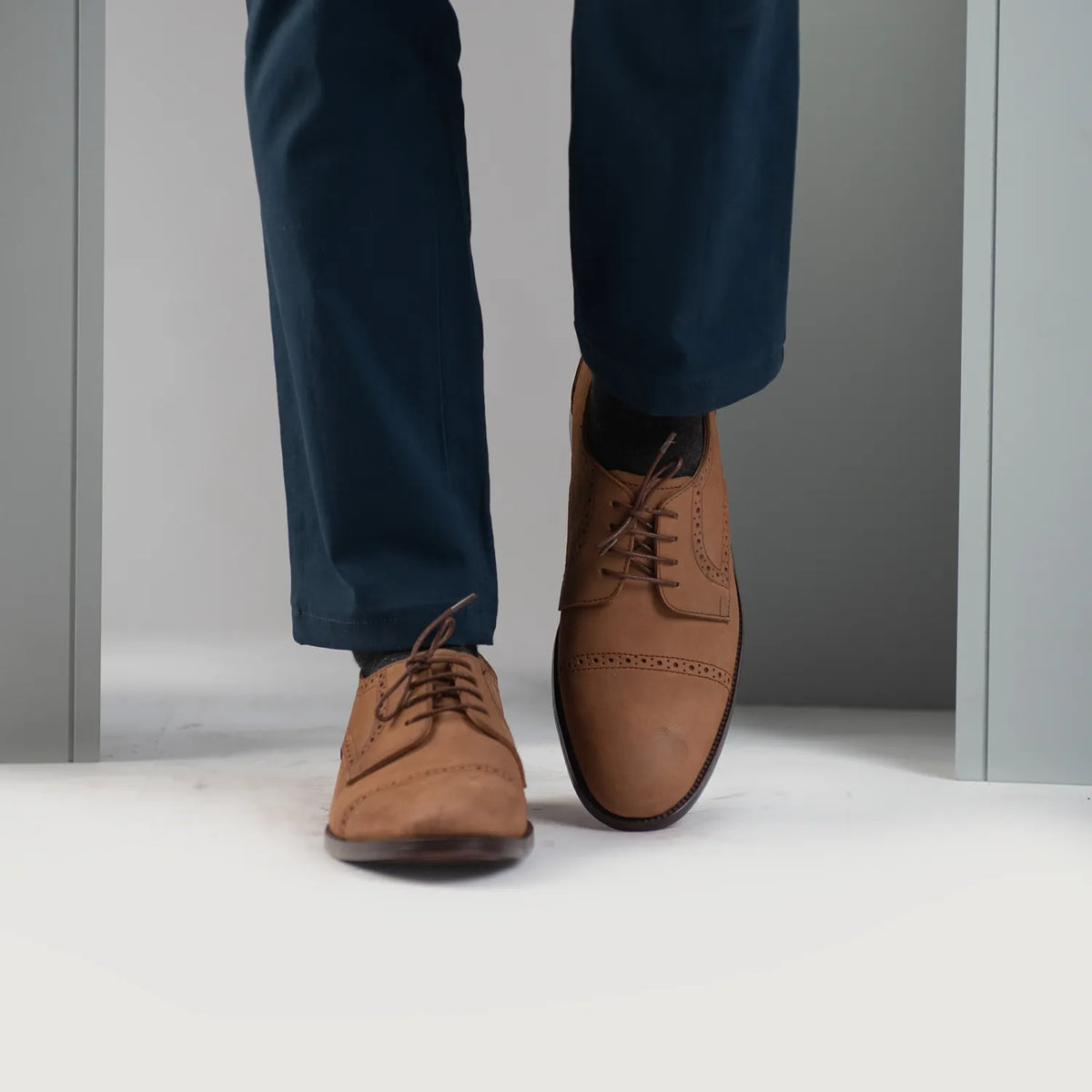 Dirk Brogues Derby Brown Nubuck Leather Shoes - men's shoes in brown nubuck leather, view 7
