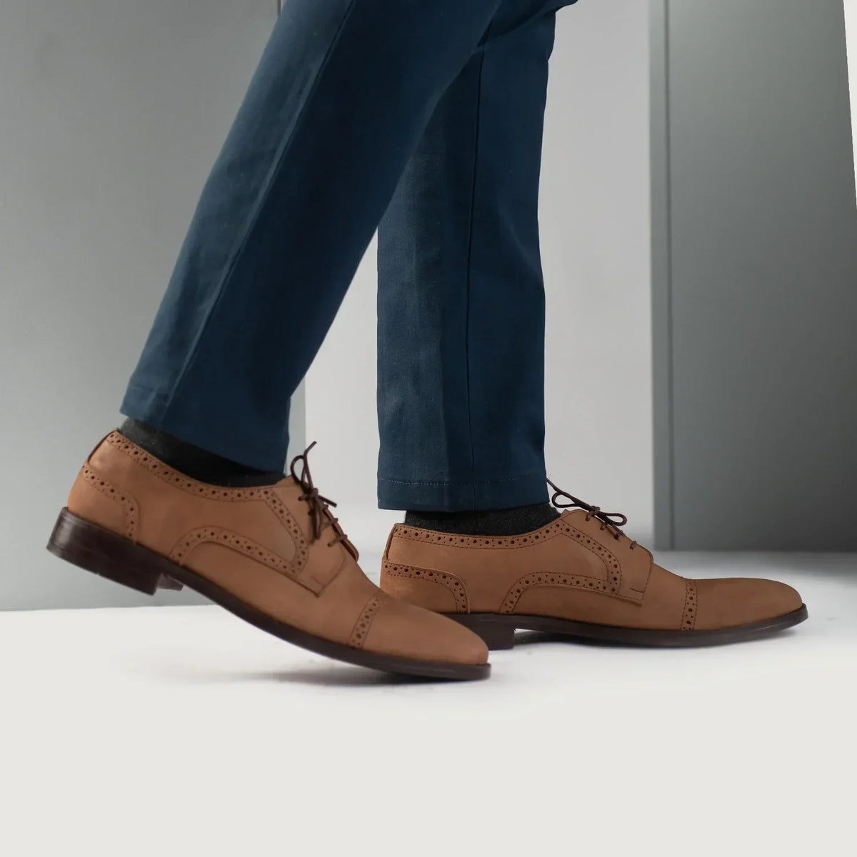 Dirk Brogues Derby Brown Nubuck Leather Shoes - men's shoes in brown nubuck leather, view 8