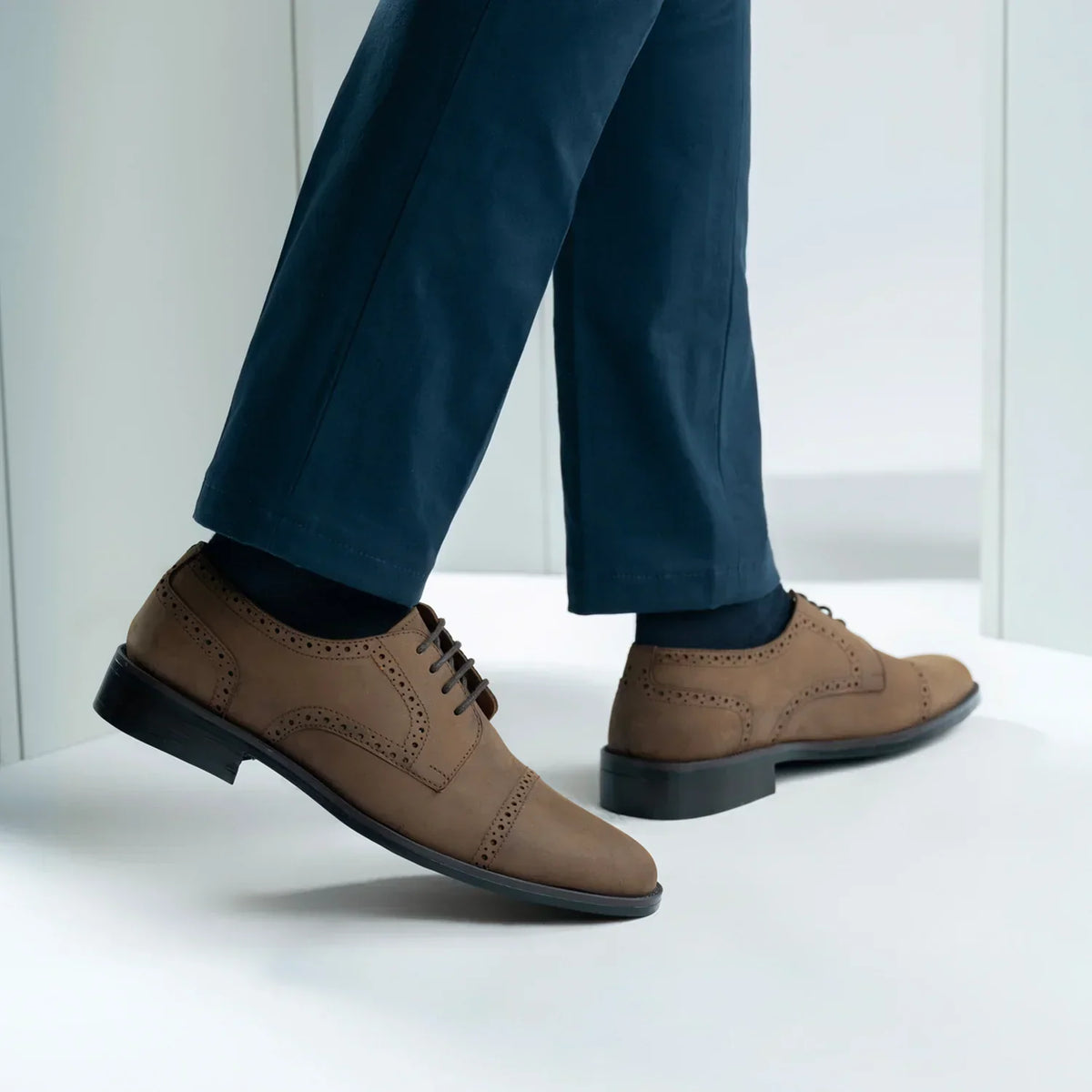 Dirk Brogues Derby Brown Oil Pullup Leather Shoes Rugged Sole - men's shoes in brown pull-up leather, view 7