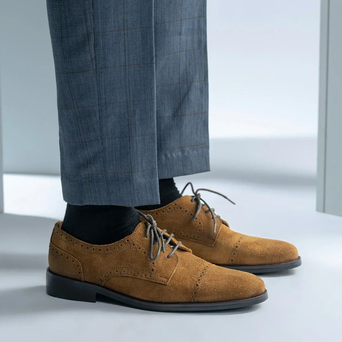 Dirk Brogues Derby Brown Suede Leather Shoes Rugged Sole - men's shoes in brown suede leather, view 7