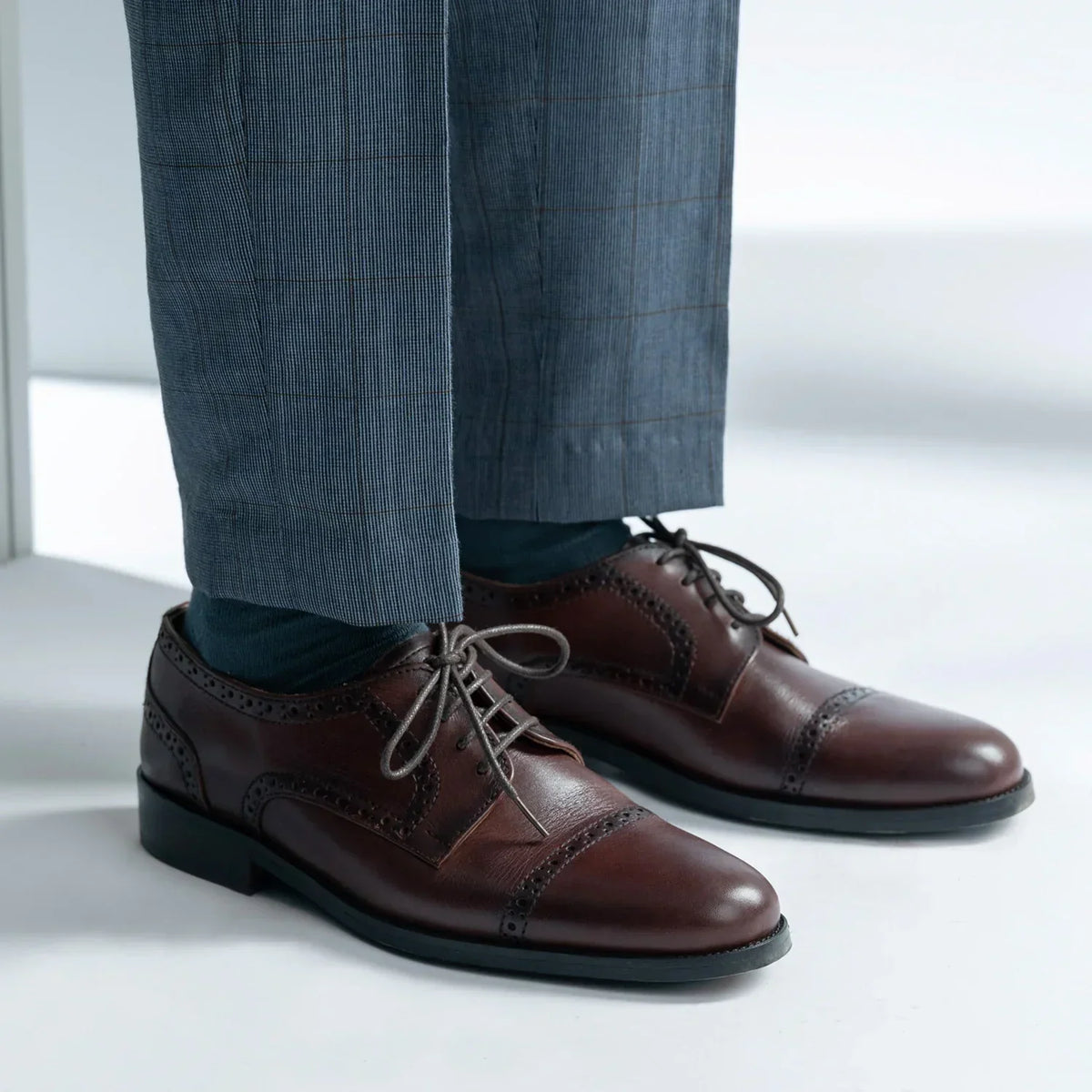 Dirk Brogues Derby Burnished Brown Leather Shoes - men's shoes in brown genuine leather, view 7