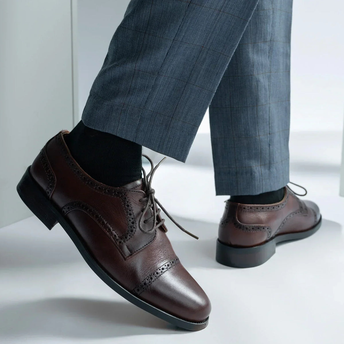 Dirk Brogues Derby Burnished Brown Leather Shoes - men's shoes in brown genuine leather, view 9