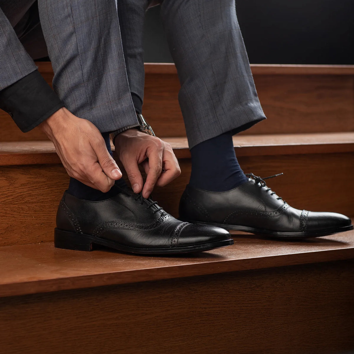 Greyson Brogues Oxford Black Leather Shoes - men's shoes in black cowhide leather, view 9