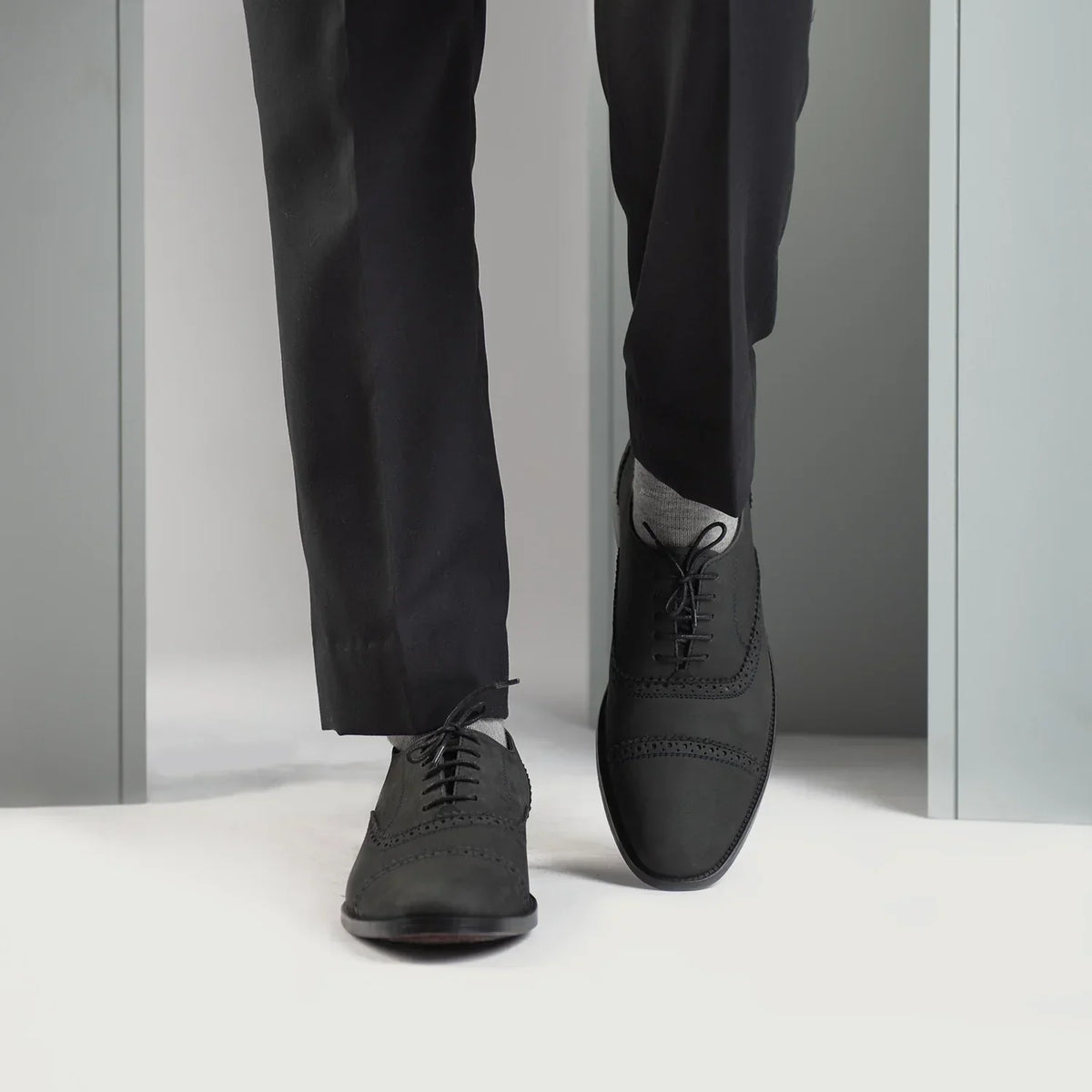 Greyson Brogues Oxford Black Nubuck Leather Shoes - men's shoes in black nubuck leather, view 7