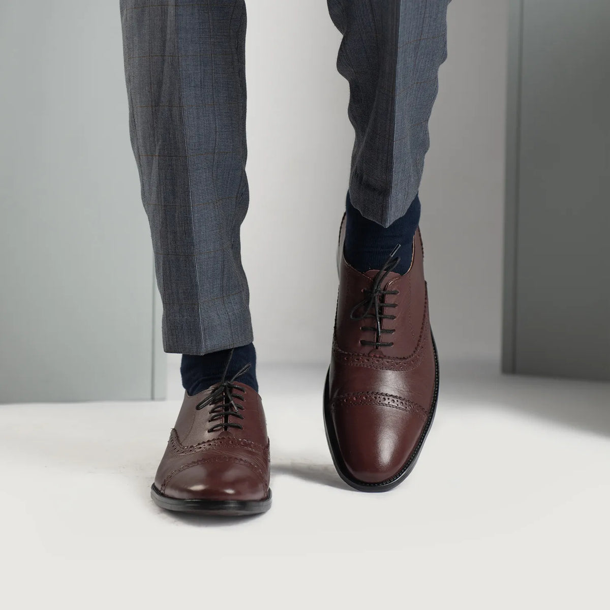 Greyson Brogues Oxford Maroon Leather Shoes - men's shoes in maroon genuine leather, view 7