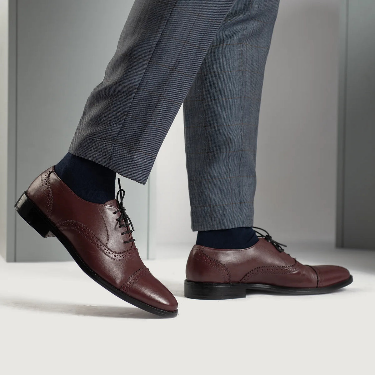 Greyson Brogues Oxford Maroon Leather Shoes - men's shoes in maroon genuine leather, view 8