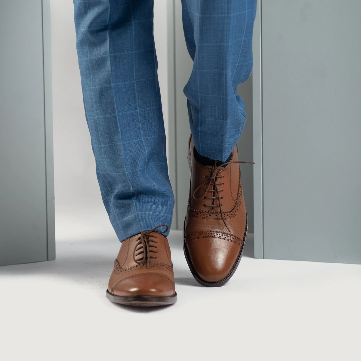 Greyson Brogues Oxford Tan Leather Shoes - men's shoes in tan genuine leather, view 7