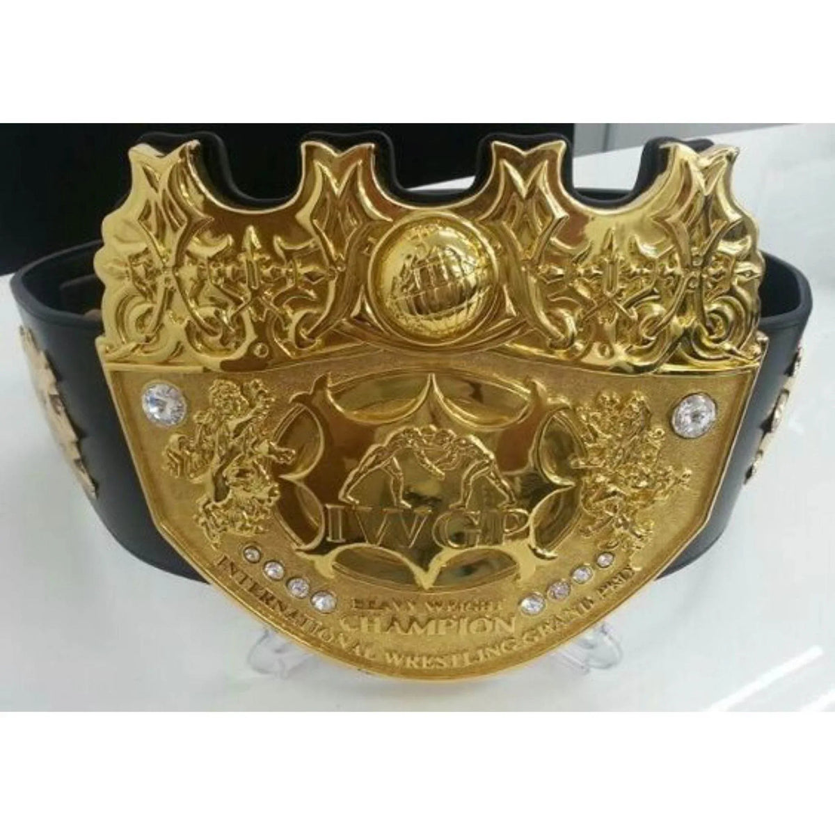 IWGP V2 Wrestling Heavyweight Championship Inspired Collectible Title Belt - photo 2 of 4 | Brex International