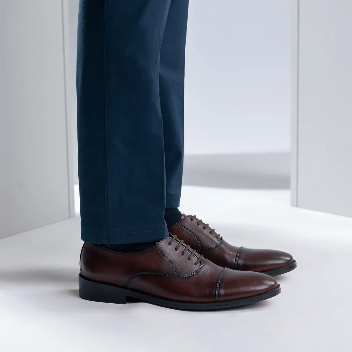 Professor Oxford Burnished Brown Leather Shoes - men's shoes in brown genuine leather, view 8