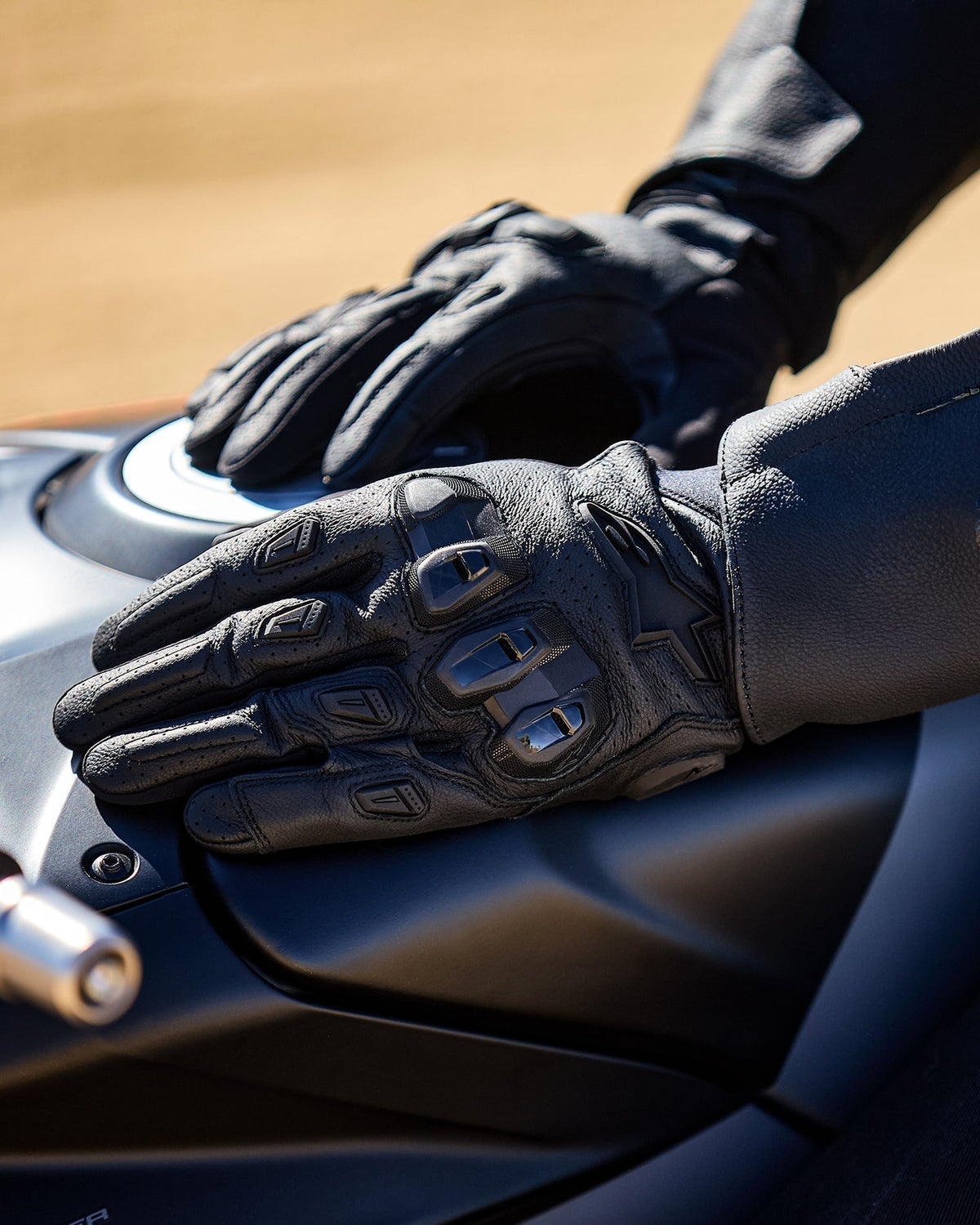 SP X 7 Gloves - Black/Black - Alpinestars motorcycle gloves, view 4