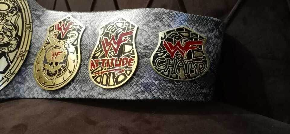 Unique WWF White Snake Skin Smoking Skull Champion Inspired Belt - photo 4 of 5 | Brex International