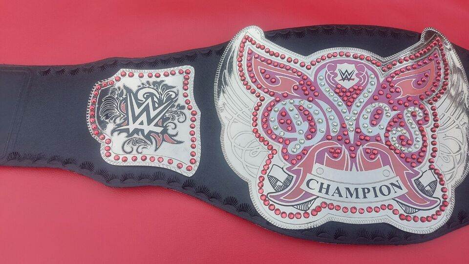 Women Divas Wrestling Championship Inspired Collectible Title Belt - photo 4 of 6 | Brex International